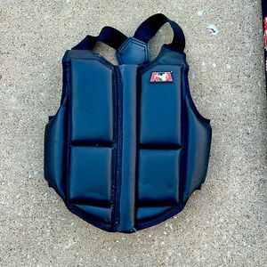 ATA Karate Taekwondo Youth M Front Zip Chest Guard Protector Sparring Vest